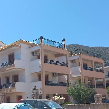 Sophie'S Sunny Spot 1 Apartment Yefira Екстериор снимка